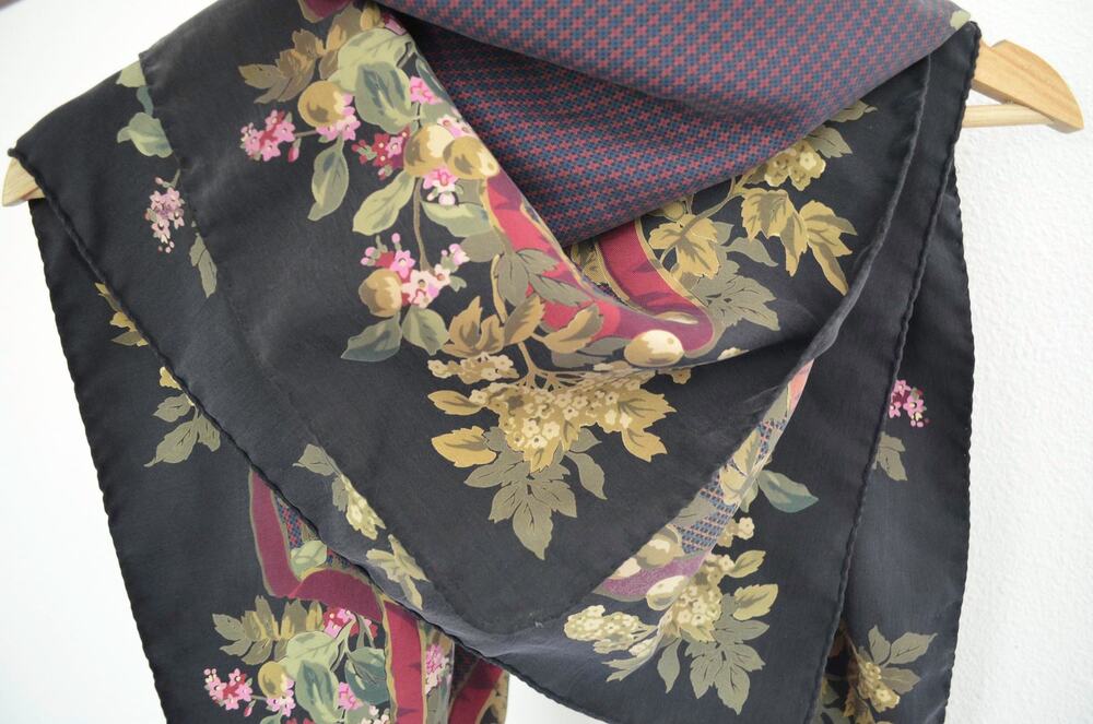 Vintage Silk Square Scarf Moody Floral - Picture 1 of 4